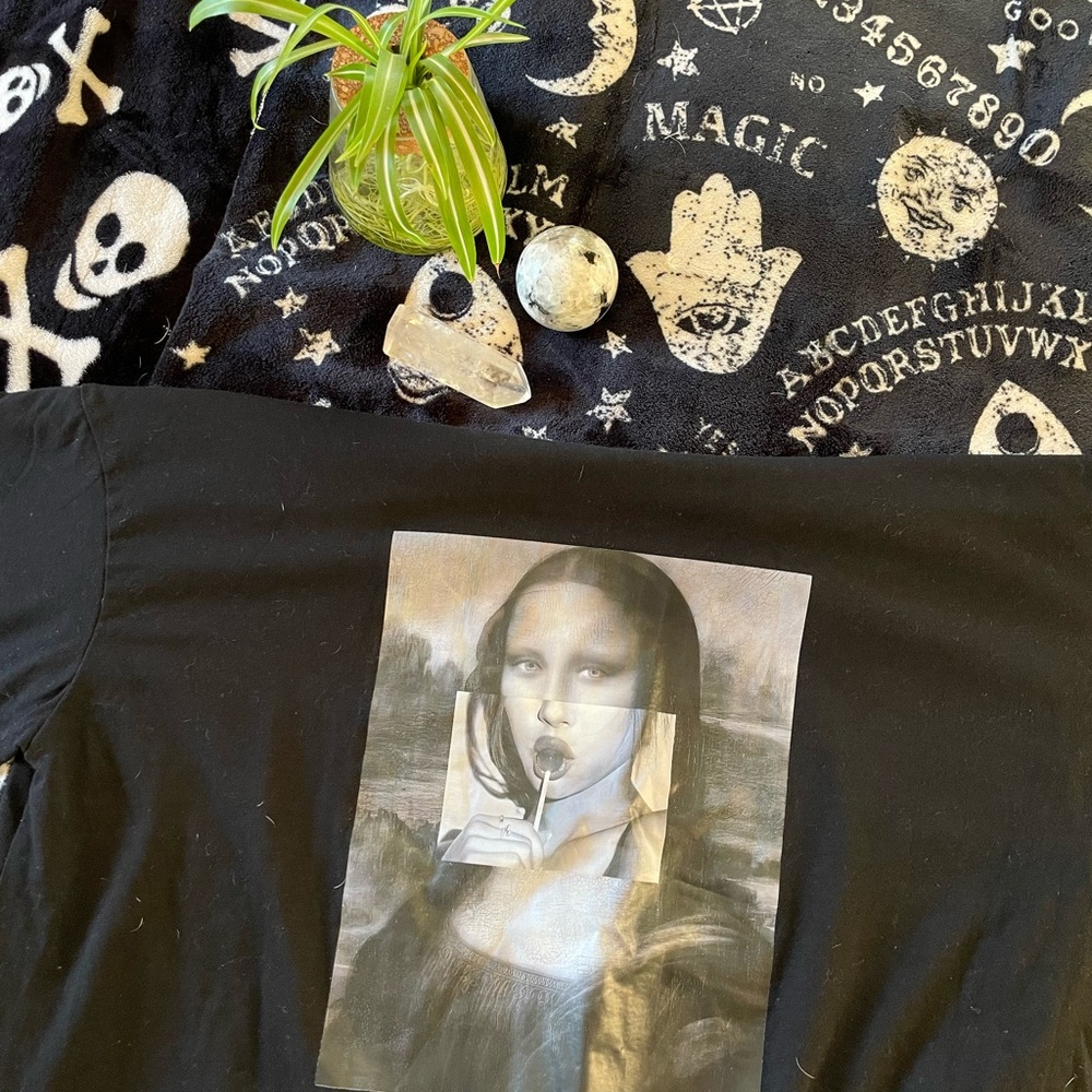 Mona Lisa Crop Top ❤️✨